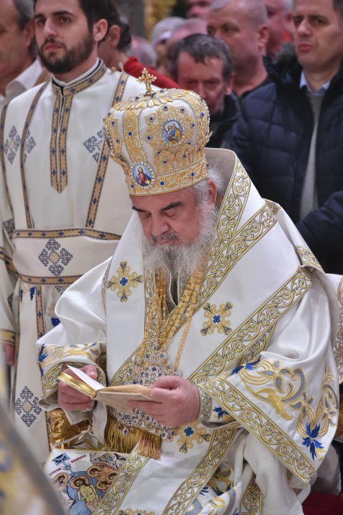 Binecuvântarea Iordanului la Catedrala Patriarhală din București Poza 136564