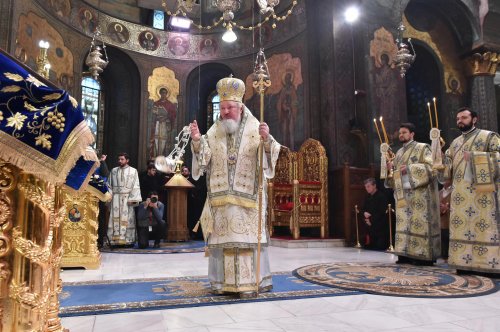 Binecuvântarea Iordanului la Catedrala Patriarhală din București Poza 136568