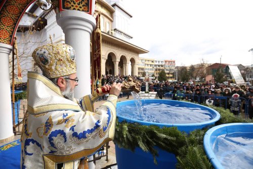 Procesiuni de Bobotează la Dunăre şi Marea Neagră Poza 136661