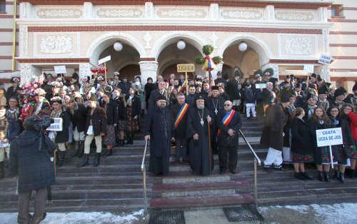 Festivalul Cetelor de Feciori din Ţara Făgăraşului Poza 136782