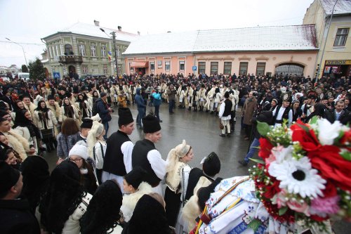 Întâlnirea junilor din Mărginimea Sibiului, tradiție respectată anual Poza 136786