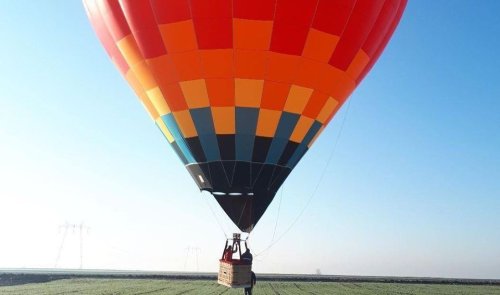 Baloane cu aer cald pentru turiştii  din Covasna Poza 136949