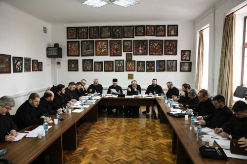 Ședință administrativă cu protopopii din Arhiepiscopia Sibiului Poza 137174