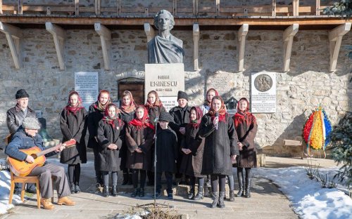 Festivalul literar „Mihai Eminescu”, la Mănăstirea Putna Poza 137368