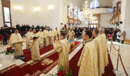 Zi solemnă la Catedrala din Focșani Poza 137892