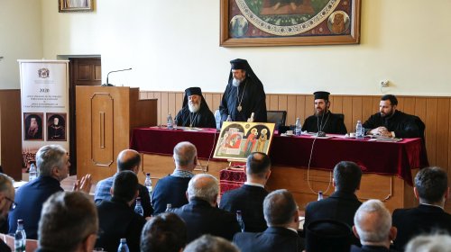Lucrările Adunării eparhiale a Arhiepiscopiei Sibiului Poza 137988