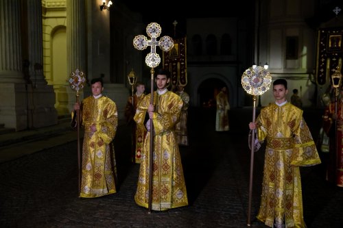 Procesiune cu moaștele „dascălilor Bisericii” la Catedrala Patriarhală Poza 138171