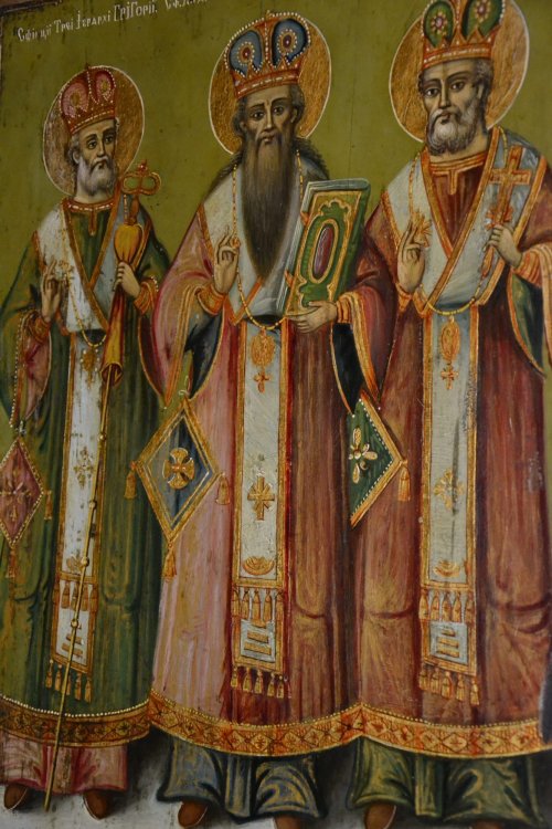 Iconograf ia sfinților ierarhi în vechi biserici moldovenești Poza 138123