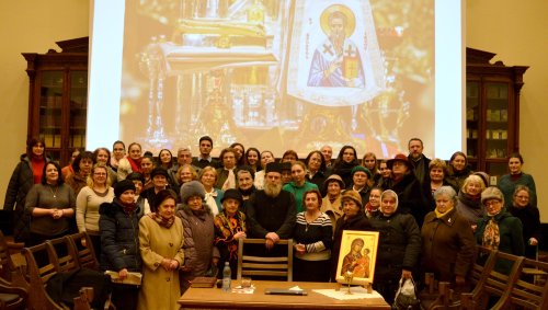 Conferința „Sfânta Liturghie - izvorul vieții”, la Iași Poza 138215