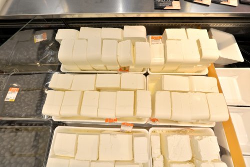 România produce sub 100.000 tone de brânză Poza 138323