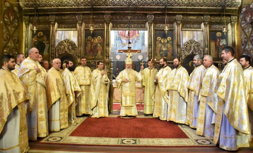 Seminarul şi Facultatea de Teologie Ortodoxă din Cluj-Napoca şi-au cinstit ocrotitorii Poza 138297
