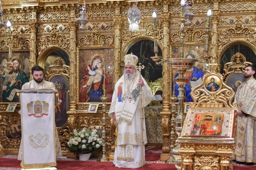 Praznicul Întâmpinării Domnului la Catedrala Patriarhală Poza 138383