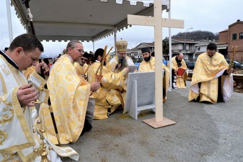 O nouă biserică pentru românii ortodocşi din Italia Poza 138548