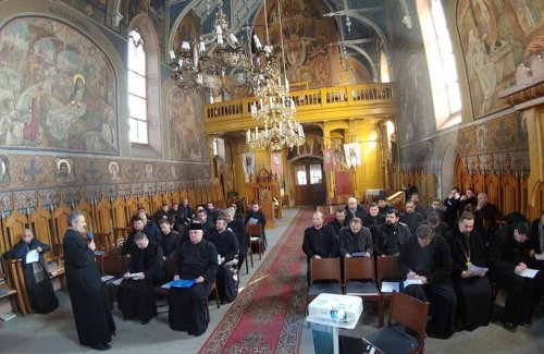 Consfătuirea preoţilor din Sighet şi Vişeu Poza 138799