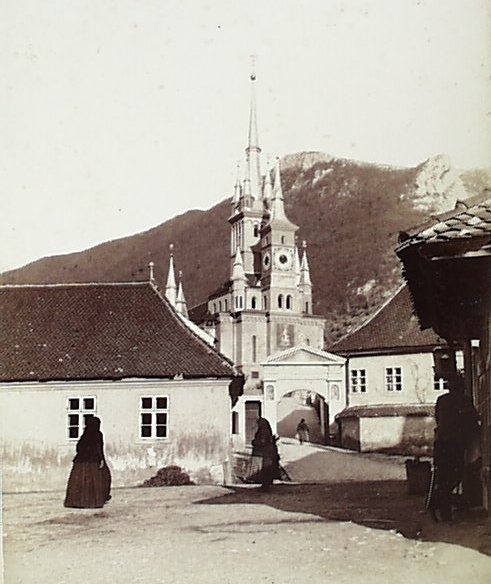 Domnitori filantropi la Biserica  „Sfântul Nicolae” din Șcheii Brașovului Poza 138976