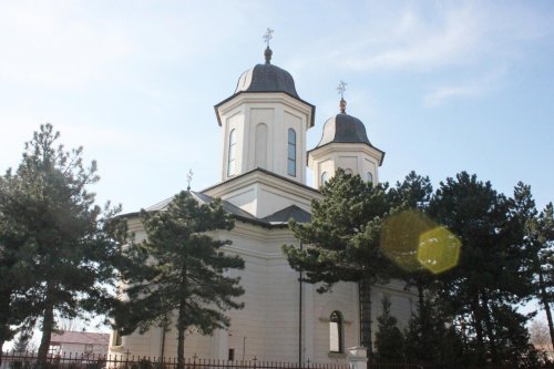 Slujire și filantropie la o biserică misionară din Galați Poza 138945
