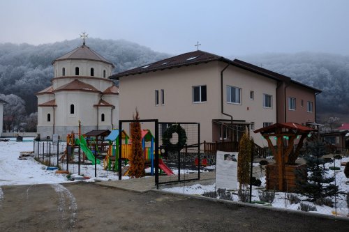 Așezământul „Sfântul Onufrie” Florești  și „Taina fratelui” Poza 138999