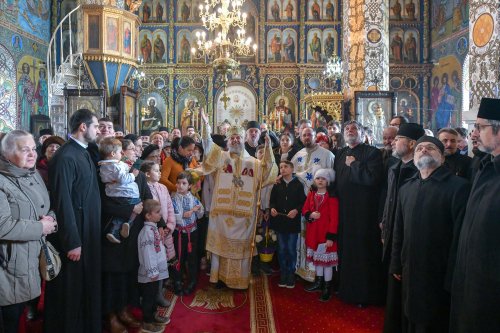 Arhiepiscopul Dunării de Jos a aniversat trei decenii de slujire arhierească Poza 139422