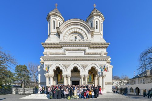 Arhiepiscopul Dunării de Jos a aniversat trei decenii de slujire arhierească Poza 139424