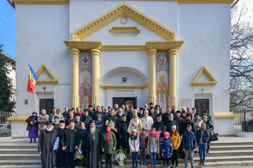 Arhiepiscopul Dunării de Jos a aniversat trei decenii de slujire arhierească Poza 139443