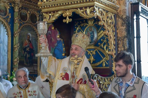 Arhiepiscopul Dunării de Jos a aniversat trei decenii de slujire arhierească Poza 139463