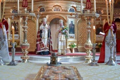 Arhiepiscopul Dunării de Jos a aniversat trei decenii de slujire arhierească Poza 139469