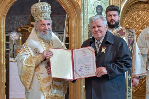 Arhiepiscopul Dunării de Jos a aniversat trei decenii de slujire arhierească Poza 139470