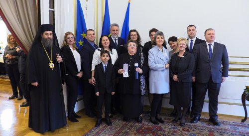 Distincții din partea Președinției României pentru învățământul românesc din Ungaria Poza 139406
