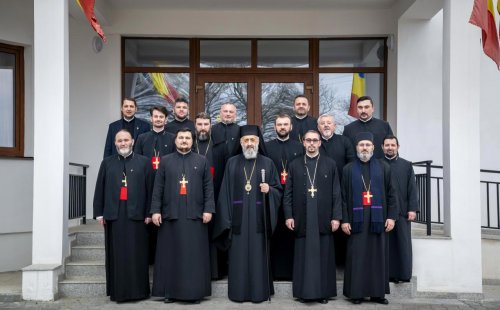 Întâlnire a preoților consilieri eparhiali și a protopopilor din Arhiepiscopia Alba Iuliei Poza 139647