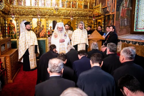 Promovări în rang pentru clerici din Arhiepiscopia Bucureștilor Poza 139840