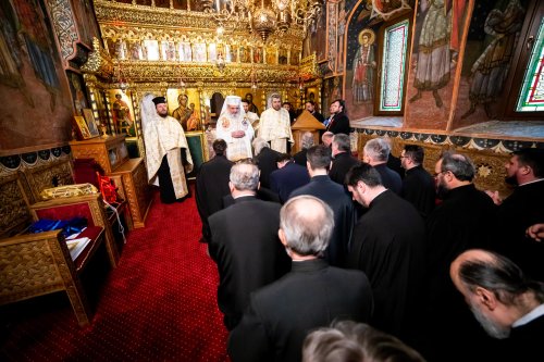 Promovări în rang pentru clerici din Arhiepiscopia Bucureștilor Poza 139843