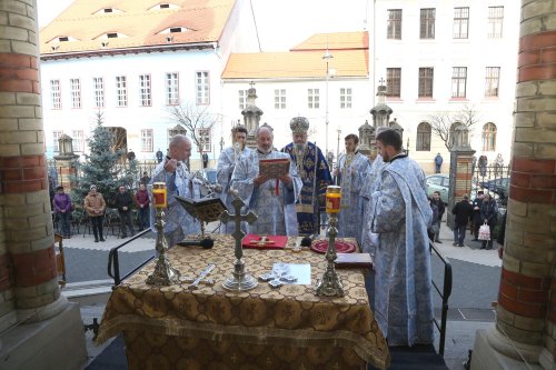 Slujire arhierească la Catedrala Mitropolitană din Sibiu Poza 141021