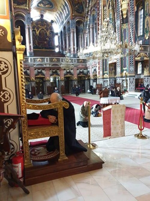 Rugăciune pentru încetarea epidemiei la Catedrala Arhiepiscopală din Arad Poza 141147