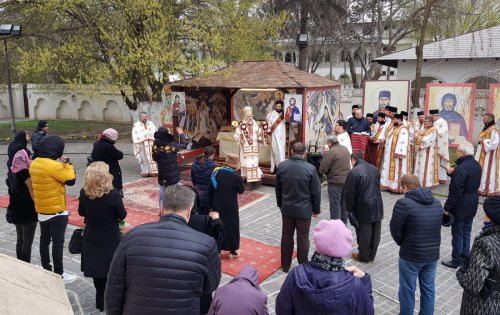 Sfânta Cruce, cinstită în eparhii din Muntenia și Dobrogea Poza 141393