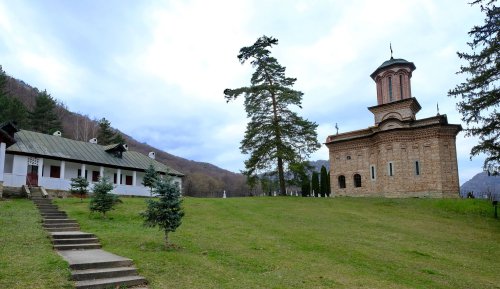 Bolnița Mănăstirii Cozia, chip al filantropiei creștine Poza 142205