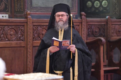 Denia Prohodului Domnului la Catedrala Patriarhală Poza 143101