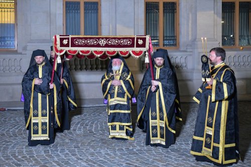 Denia Prohodului Domnului la Catedrala Patriarhală Poza 143127