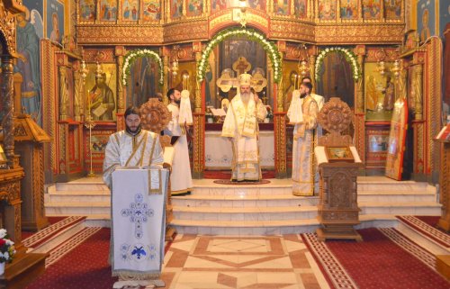Sărbătoarea Învierii la Catedrala Episcopală din Huşi Poza 143350