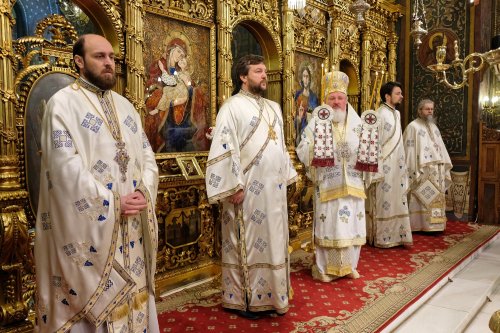 Sărbătoarea Izvorului Tămăduirii la Catedrala Patriarhală Poza 143547