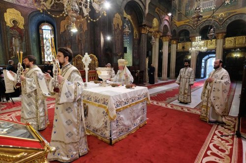 Sărbătoarea Izvorului Tămăduirii la Catedrala Patriarhală Poza 143553