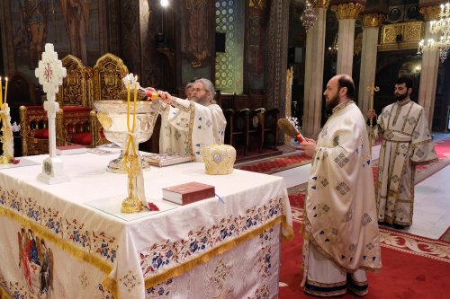Sărbătoarea Izvorului Tămăduirii la Catedrala Patriarhală Poza 143562