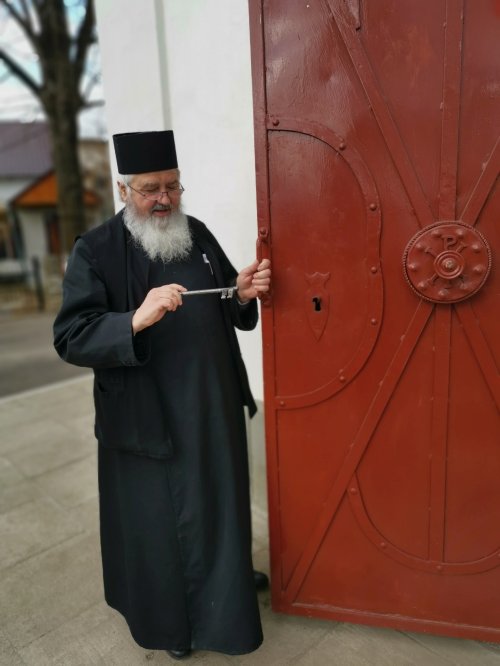 Părintele Mihai Mănucă, un cărturar din interbelicul ieșean Poza 144486
