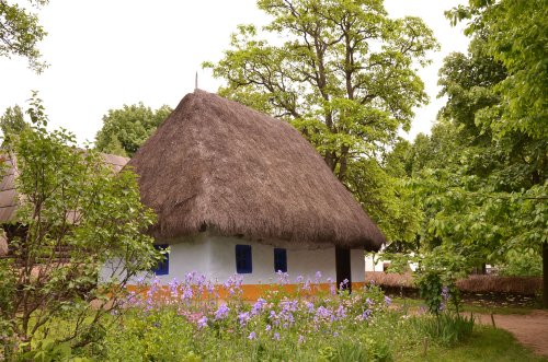 Satul românesc – o armonie a omului cu natura Poza 144818