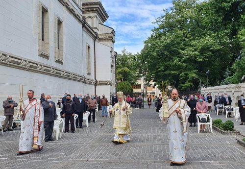 Binecuvântări și popasuri duhovnicești în eparhii din Muntenia și Dobrogea Poza 145442