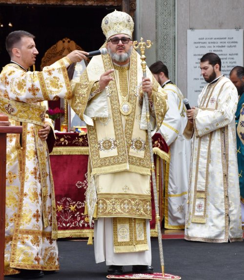 Binecuvântări și popasuri duhovnicești în eparhii din Muntenia și Dobrogea Poza 145453
