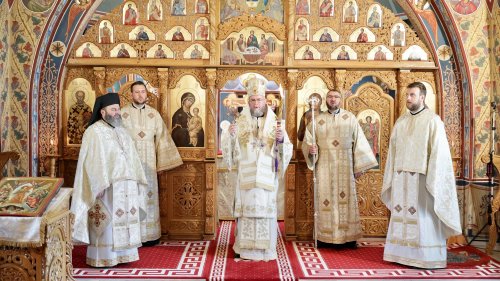 Sfânta Liturghie arhierească, la Baia Mare Poza 145468
