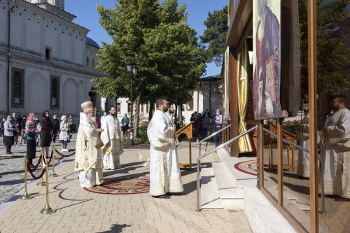 Sfinții Părinți de la Sinodul I Ecumenic, prăznuiţi pe Colina Bucuriei Poza 145807