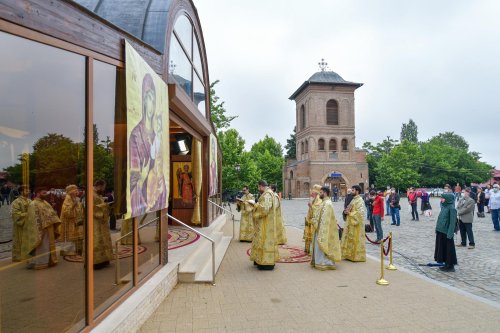 Hramul Centrului de Presă BASILICA pe Colina Patriarhiei Poza 146310