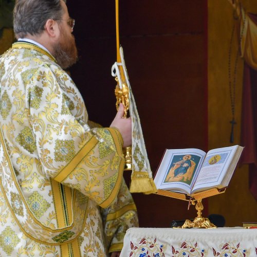 Hramul Centrului de Presă BASILICA pe Colina Patriarhiei Poza 146316