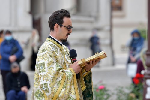 Hramul Centrului de Presă BASILICA pe Colina Patriarhiei Poza 146326